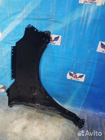 Крыло левое переднее левое Ford Explorer 5 5 U502