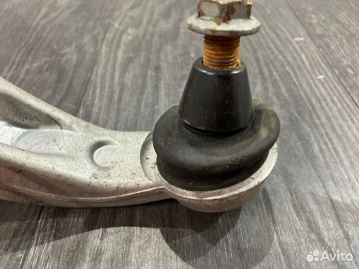 Рычаг подвески верхний задний правый Nissan Teana