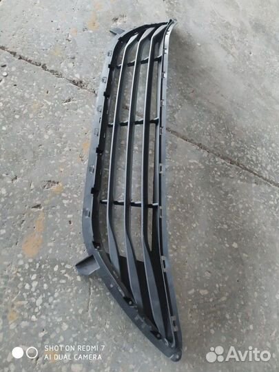 Решётка в бампер Хендай Элантра 10-14 г.в