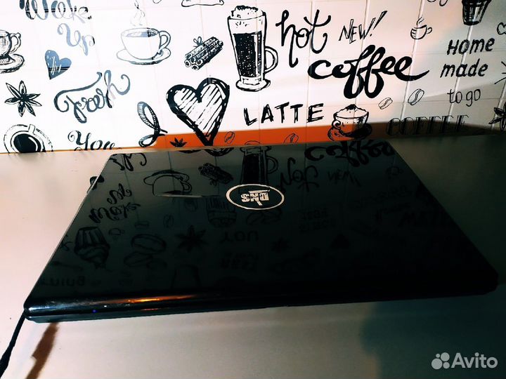 DNS MB40IA - Core i3-2 Gen \ 4 Озу \ 1 Gb видео \