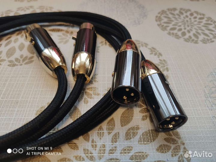 Балансный межблочный кабель XLR