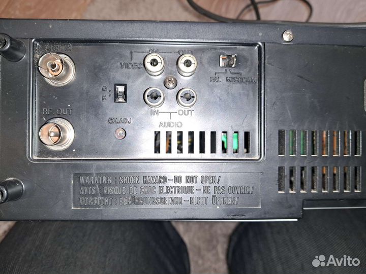 Видеомагнитофон akai