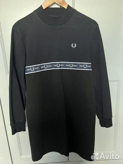 Платье fred perry