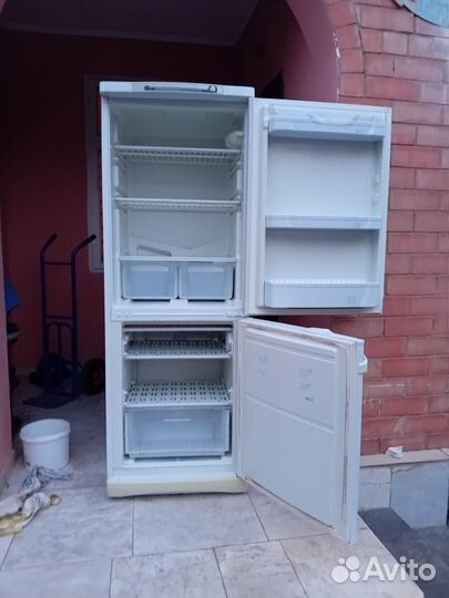 Холодильник indesit