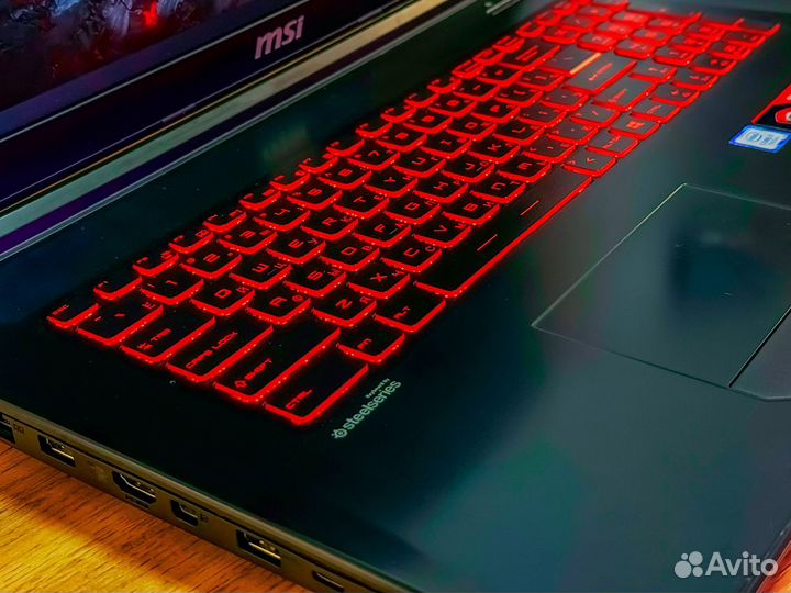 Игровой ноутбук MSI: Intel i7 + GTX 1050