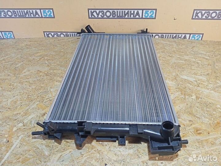 Радиатор охлаждения Opel Vectra C (01-08г)