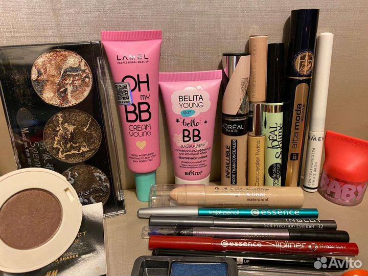 Тени, консилер и корректор, пакет косметики 3 шт