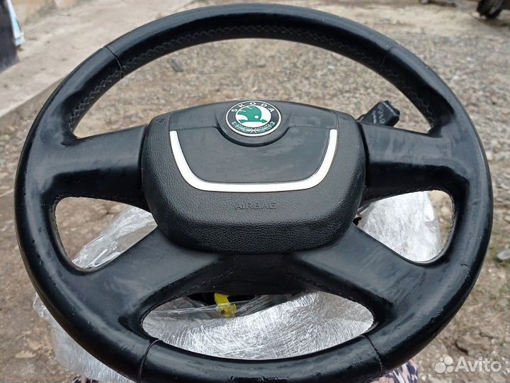 Руль с подушкой безопасности Шкода Октавия А5