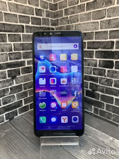 Телефон Huawei Y9