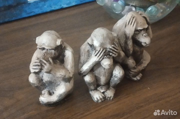 Сувенирные фигурки 