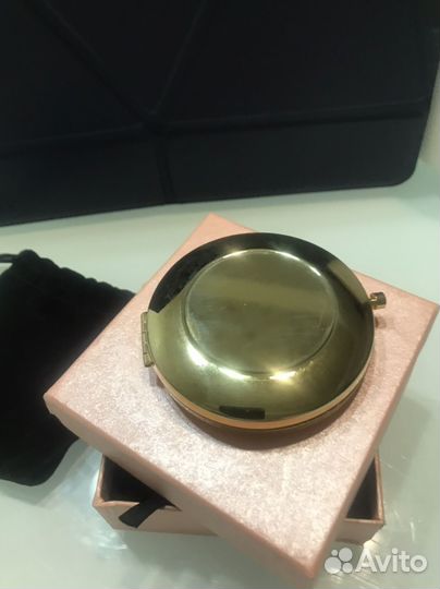 Карманное зеркальце Cindy