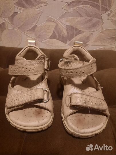 Сандалии для девочки 24 размер