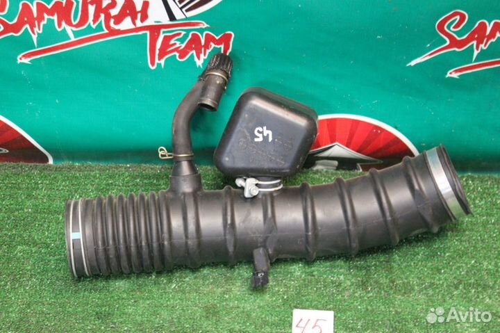 Патрубок воздушного фильтра Lexus Is250 GSE20