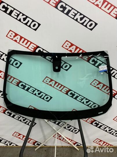 Лобовое стекло BMW X3 F25