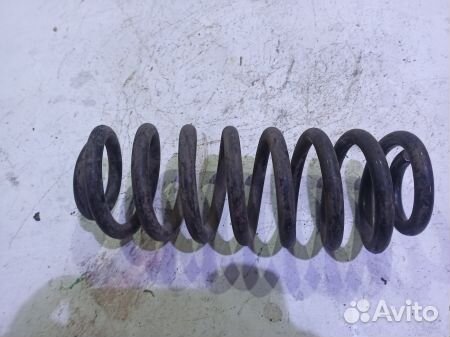 Пружина задняя 33536750352 бмв