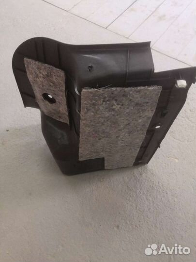 Обшивка багажника hyundai accent новая