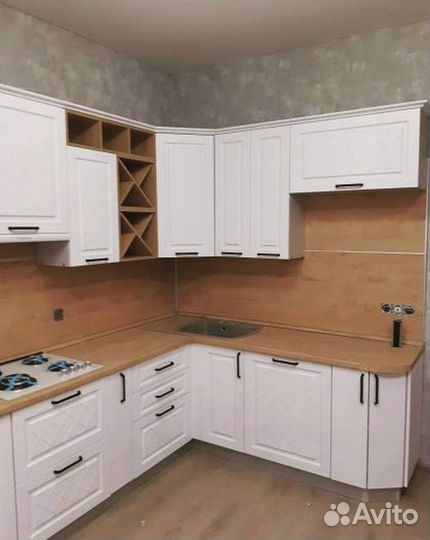 Кухня новая
