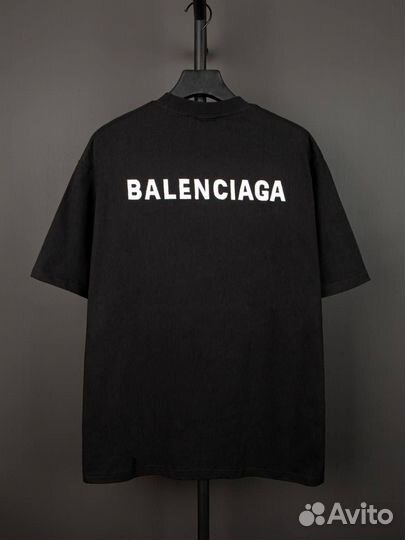 Футболка balenciaga