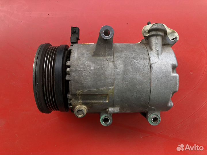 Компрессор кондиционера от Форд Фокус 3 2.0