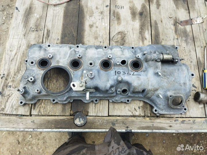 Крышка клапанов левая Lexus Ls600Hl UVF46 2UR-FSE