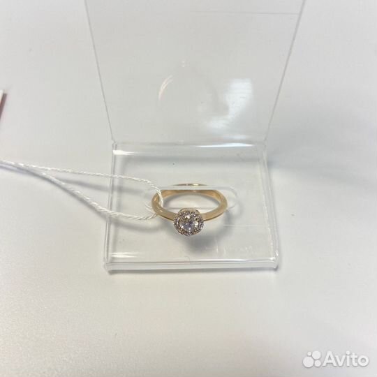 Кольцо с множеством белых камней, золото 585 (14K)