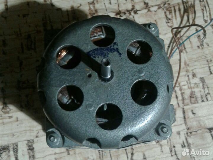 Электродвигатель 220в