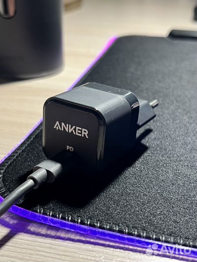 Беспроводная зарядка Anker series 6