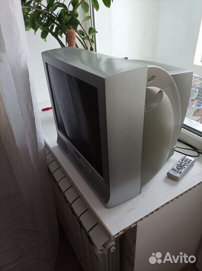 Телевизор samsung