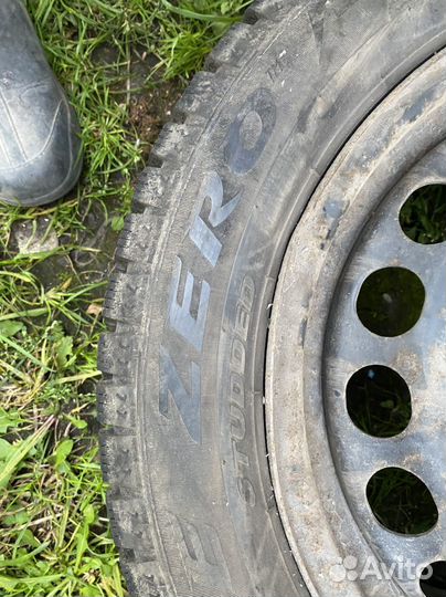 Pirelli Winter Ice Zero 205/55 R16 94T