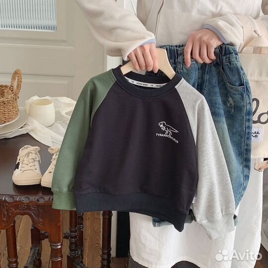 Толсовка и джинсы для мальчика