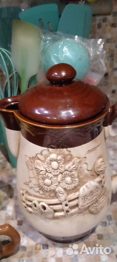 Глиняный кувшин