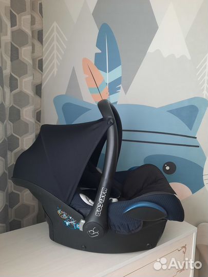 Детское автокресло люлька от 0 maxi cosi