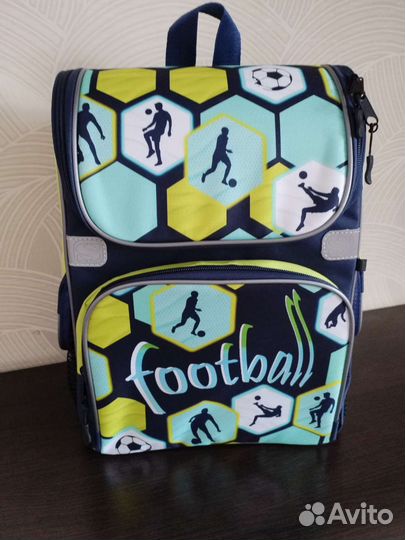 Ранец школьный новый