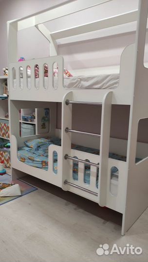 Двухъярусная кровать надежная