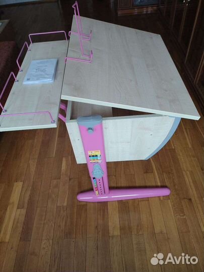 Детский стол парта