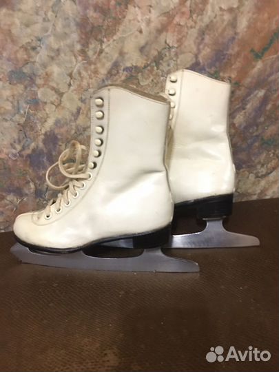 Коньки фигурные детские
