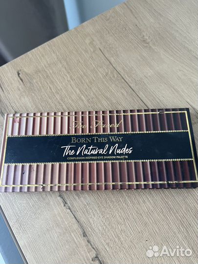 Палетка теней too faced