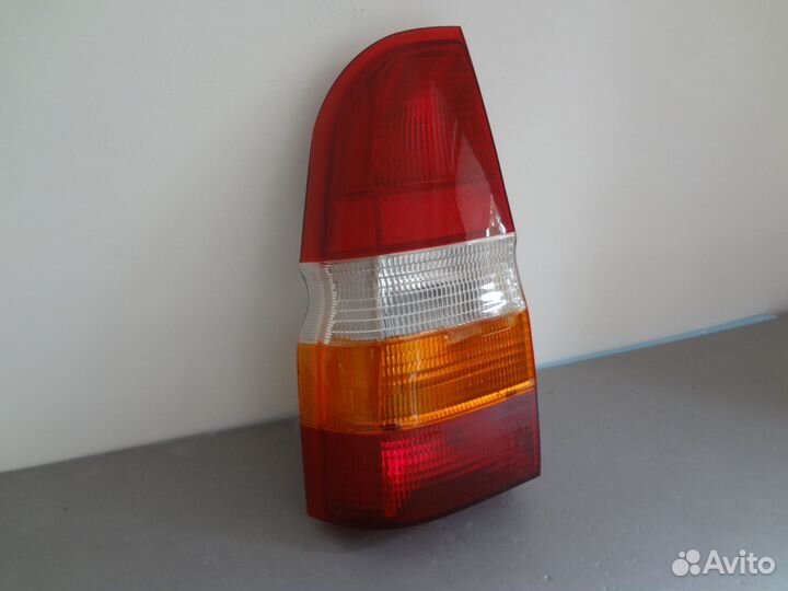 Задний фонарь Ford Escort универсал новый