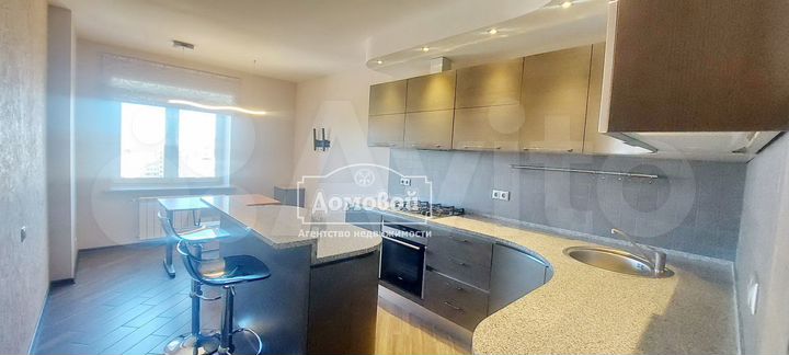 2-к. квартира, 80 м², 10/11 эт.