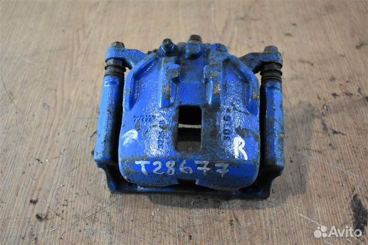 Суппорт тормозной передний правый Honda Civic 5D