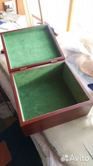 Шкатулка для бижутерии красное дерево