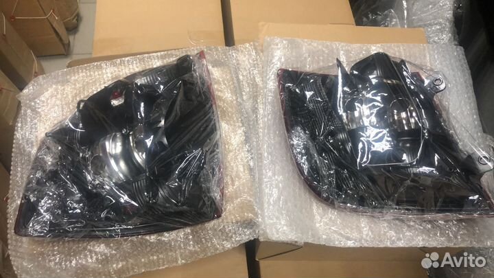 Фонарь задний Skoda Rapid 2013+