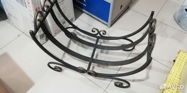 Дровница для камина