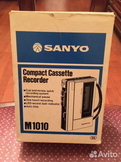 Диктофон Sanyo M1010 Винтаж