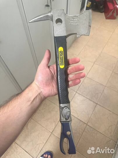 Топор пожарный paratech