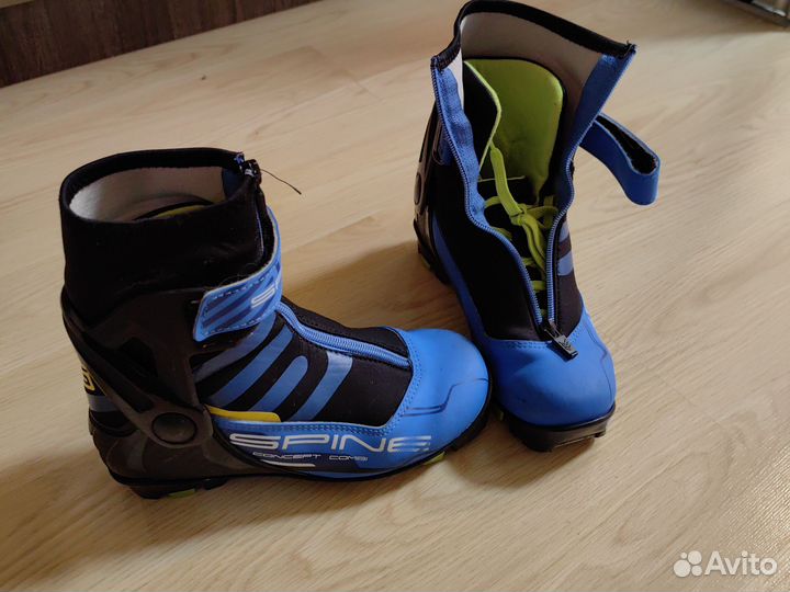 Лыжные ботинки spine
