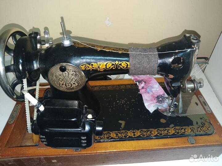 Швейная машина