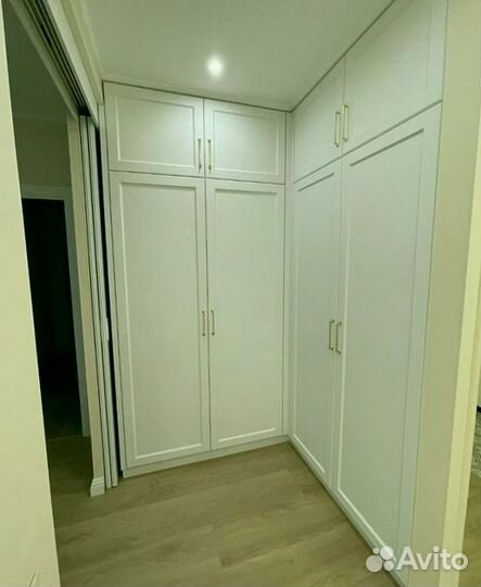 Гардеробная на заказ стильная под ключ