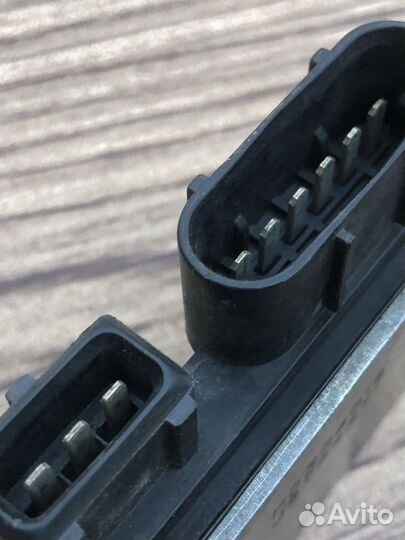 Коммутатор зажигания Mitsubishi Pajero 2