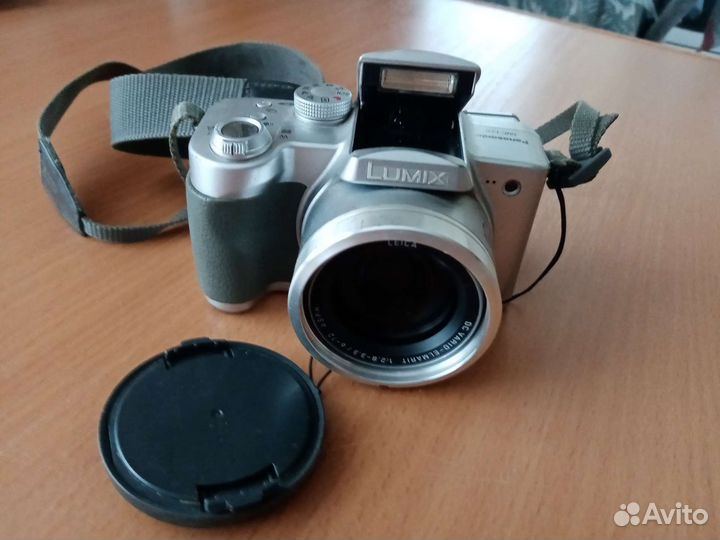 Компактный фотоаппарат Lumix